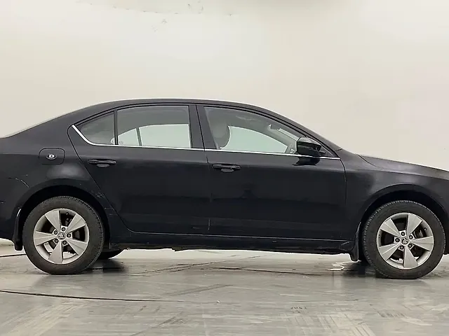 Used Skoda Octavia [2013-2015] Style TDI AT in Hyderabad