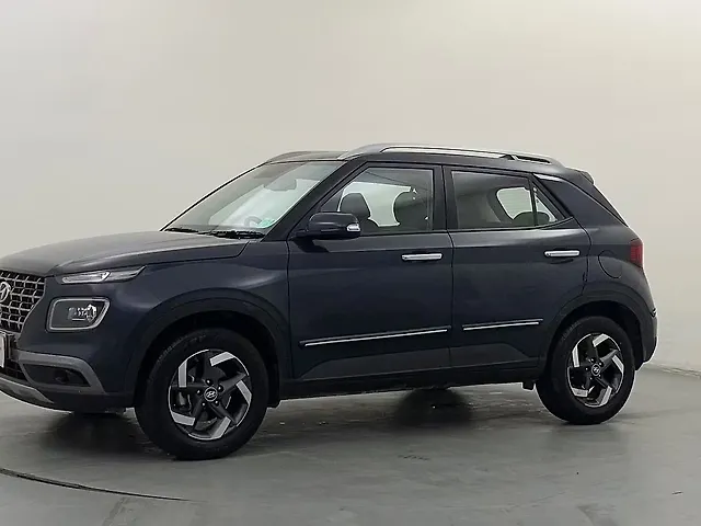 Used 2021 Hyundai Venue in Delhi