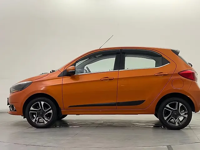 Used Tata Tiago [2016-2020] Revotron XZ Plus Dual Tone in Delhi