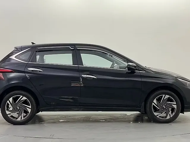 Used Hyundai i20 [2020-2023] Asta (O) 1.2 MT in Delhi