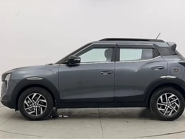 Used Mahindra XUV 3XO AX5 1.2 Petrol AT in Chandigarh