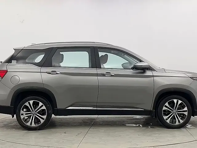 Used MG Hector Plus Sharp 2.0 Diesel Turbo MT 6-STR in Chandigarh