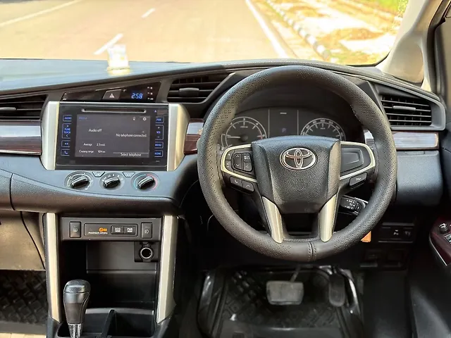 Used Toyota Innova Crysta [2020-2023] GX 2.4 AT 7 STR in Chandigarh