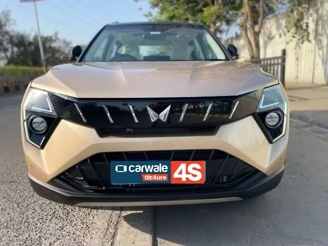 Used 2024 Mahindra XUV300 in Mumbai
