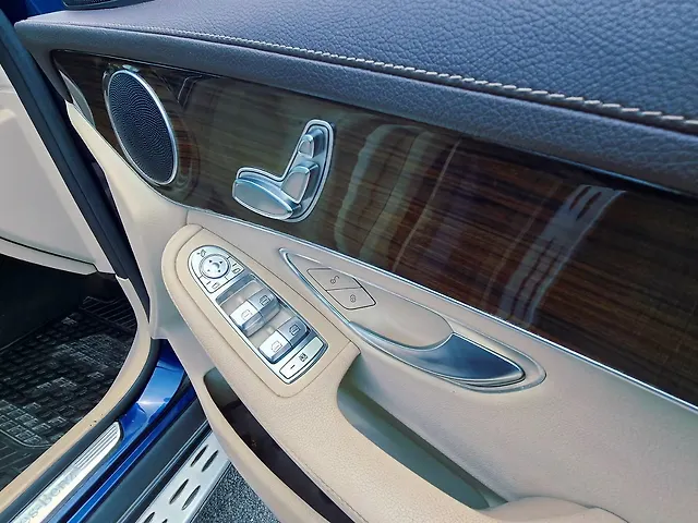 Used Mercedes-Benz GLC [2016-2019] 220 d Progressive in Pune