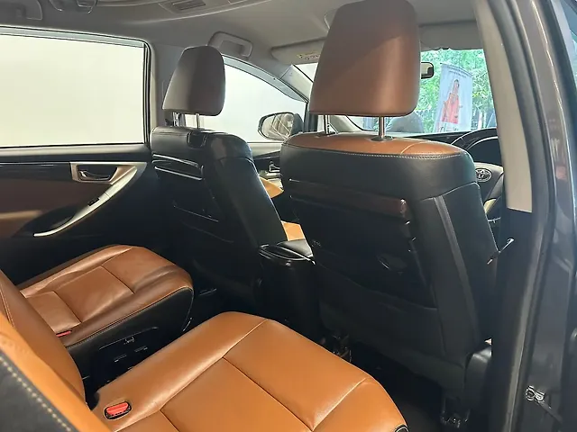 Used Toyota Innova Crysta [2016-2020] 2.8 ZX AT 7 STR [2016-2020] in Mumbai