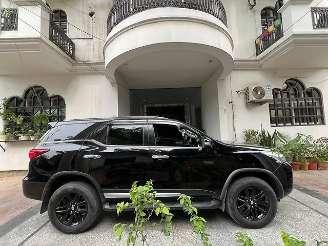 Used Toyota Fortuner [2016-2021] 2.8 4x4 AT [2016-2020] in Lucknow