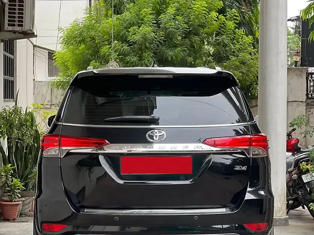 Used Toyota Fortuner [2016-2021] 2.8 4x4 AT [2016-2020] in Lucknow