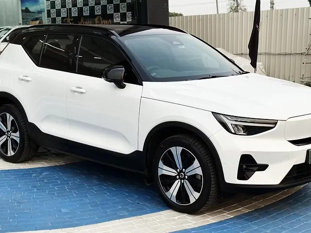 Used 2023 Volvo XC40 in Dehradun