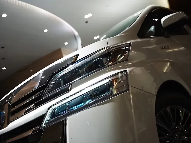 Used Toyota Vellfire [2020-2023] Hybrid in Mumbai