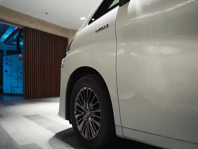 Used Toyota Vellfire [2020-2023] Hybrid in Mumbai