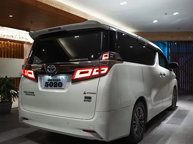 Used Toyota Vellfire [2020-2023] Hybrid in Mumbai