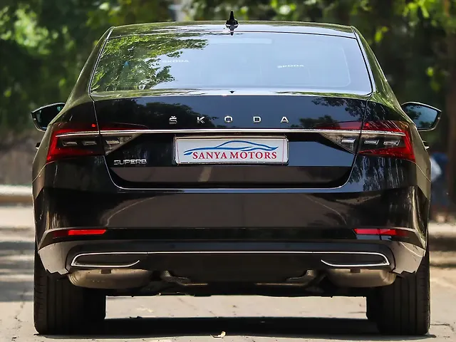 Used Skoda Superb [2024] L&K in Delhi