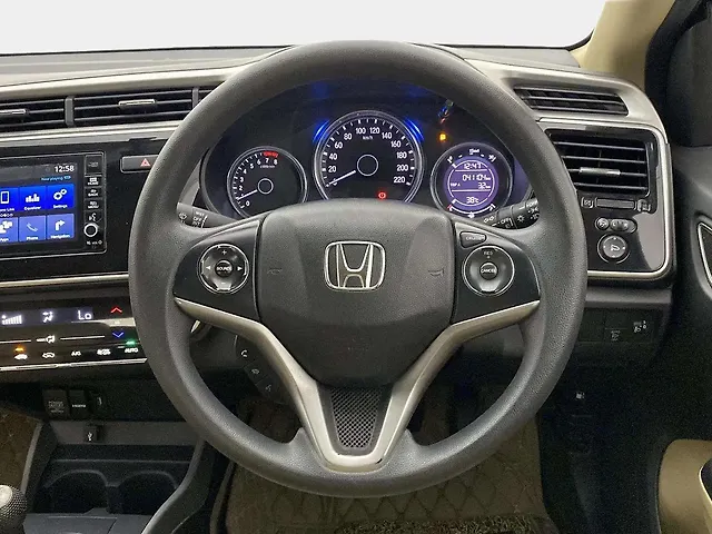 Used Honda City 4th Generation V Petrol [2017-2019] in Ahmedabad