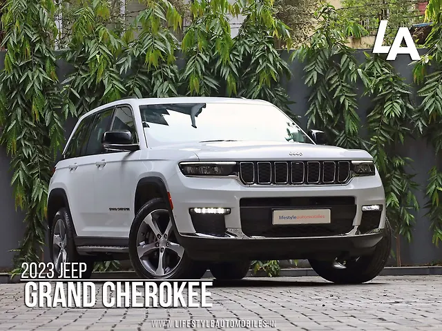 Used 2023 Jeep Cherokee in Kolkata