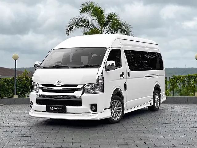 Used 2015 Toyota Commuter in Malappuram