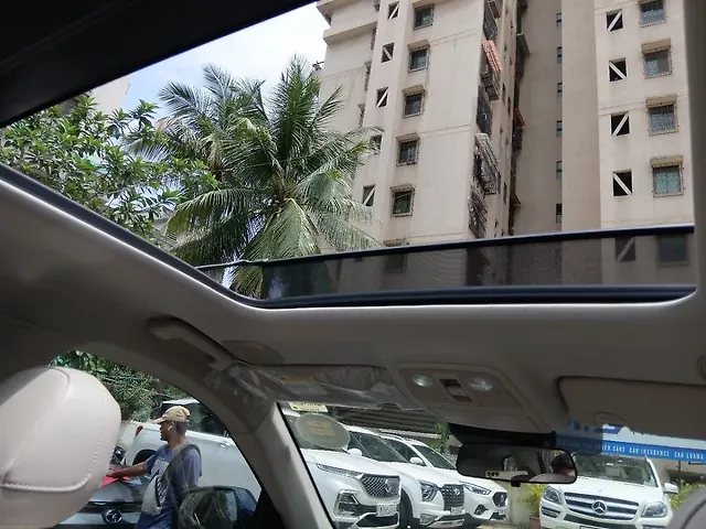 Used Mahindra XUV700 AX 7 Diesel AT AWD Luxury Pack 7 STR [2021] in Thane