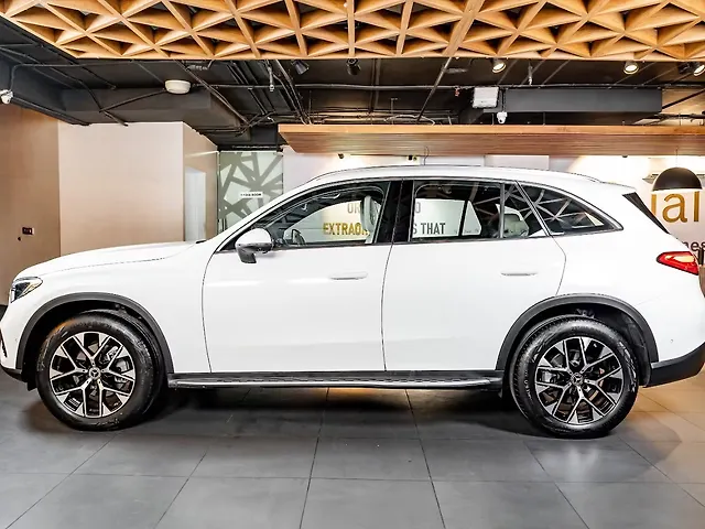 Used Mercedes-Benz GLC 300 4MATIC in Delhi