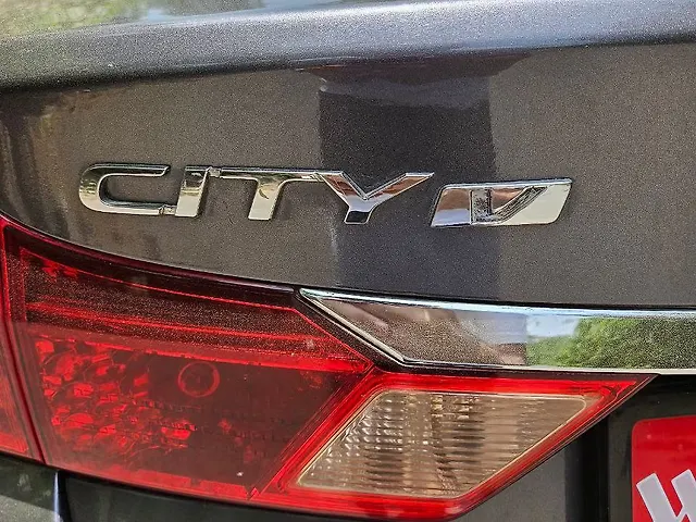Used Honda City 4th Generation V CVT Petrol [2017-2019] in Mumbai