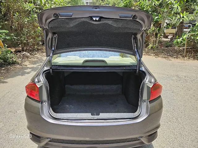 Used Honda City 4th Generation V CVT Petrol [2017-2019] in Mumbai