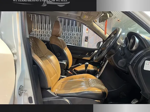 Used Mahindra XUV500 W11 in Jaipur