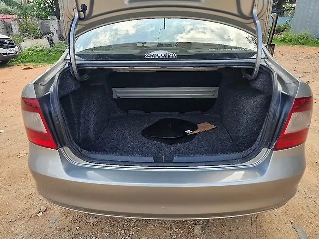 Used Skoda Rapid [2014-2015] 1.5 TDI CR Ambition Plus AT in Bangalore