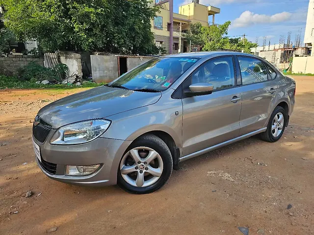 Used Skoda Rapid [2014-2015] 1.5 TDI CR Ambition Plus AT in Bangalore