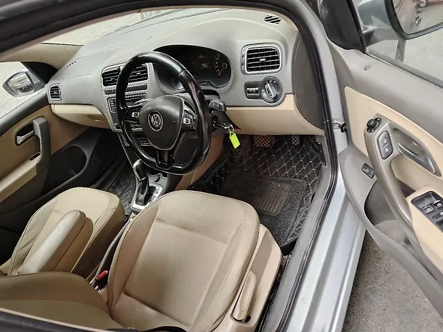 Used Volkswagen Vento [2015-2019] Highline Plus 1.2 (P) AT 16 Alloy in Delhi