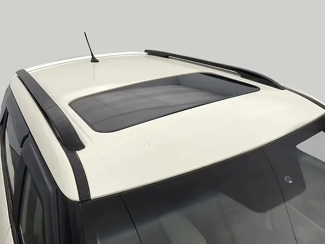 Used Mahindra XUV300 [2019-2024] W8 1.5 Diesel [2020] in Lucknow