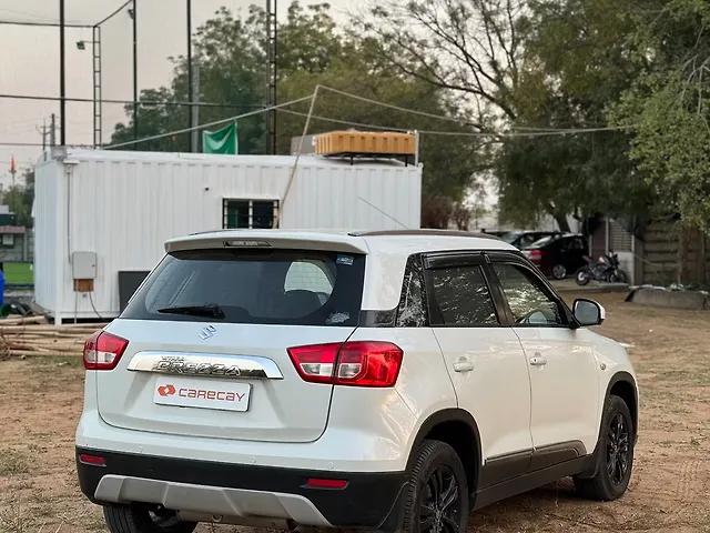Used Maruti Suzuki Vitara Brezza [2016-2020] ZDi AGS in Ahmedabad