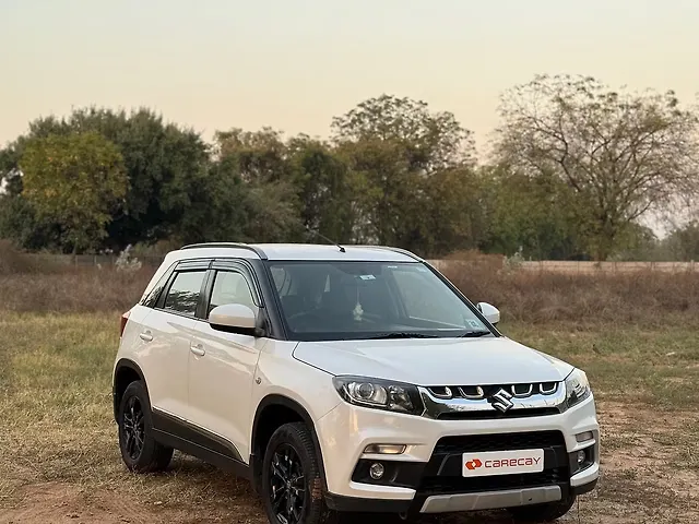 Used Maruti Suzuki Vitara Brezza [2016-2020] ZDi AGS in Ahmedabad