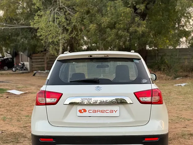 Used Maruti Suzuki Vitara Brezza [2016-2020] ZDi AGS in Ahmedabad
