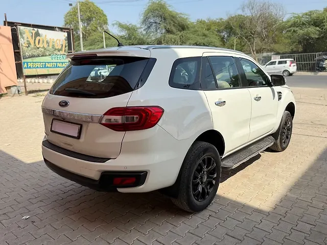 Used Ford Endeavour Titanium 2.0 4x2 AT in Gurgaon