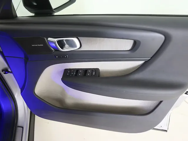 Used Volvo XC40 B4 Ultimate [2022-2023] in Meerut
