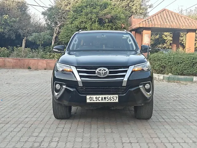 Used 2017 Toyota Fortuner in Delhi