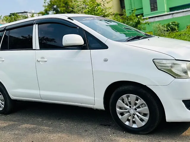Used Toyota Innova [2015-2016] 2.5 G BS IV 8 STR in Kolkata