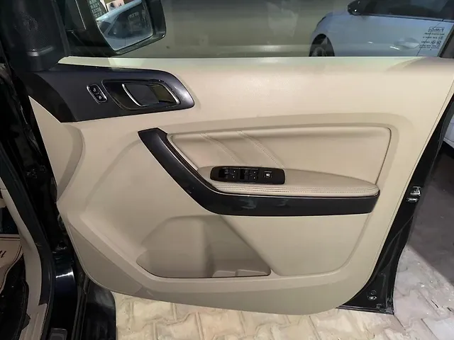 Used Ford Endeavour [2016-2019] Titanium 3.2 4x4 AT in Gurgaon