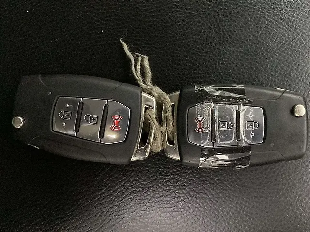 Used Mahindra XUV300 [2019-2024] W8 1.5 Diesel [2020] in Hyderabad