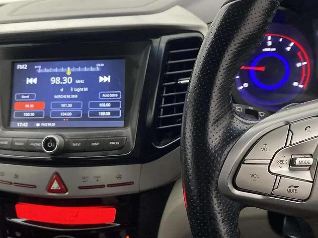 Used Mahindra XUV300 [2019-2024] W8 1.5 Diesel [2020] in Hyderabad