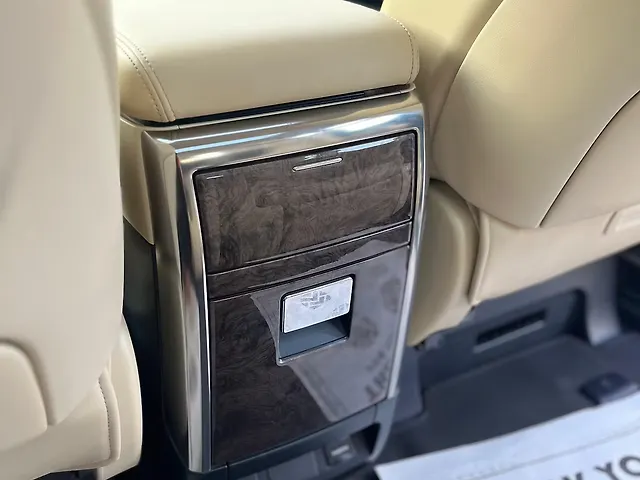 Used Toyota Vellfire VIP – Executive Lounge in Mumbai