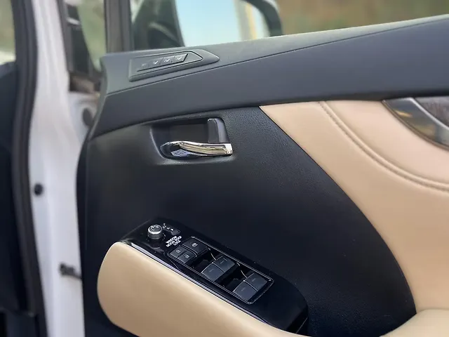 Used Toyota Vellfire VIP – Executive Lounge in Mumbai