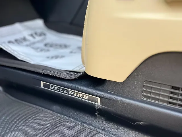 Used Toyota Vellfire VIP – Executive Lounge in Mumbai