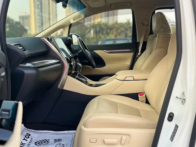 Used Toyota Vellfire VIP – Executive Lounge in Mumbai