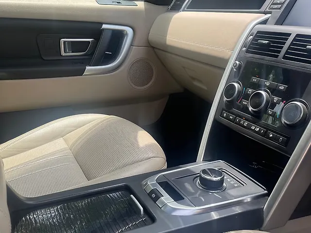 Used Land Rover Discovery Sport [2015-2017] HSE Petrol 7-Seater in Delhi