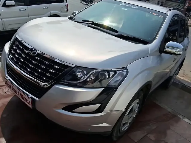 Used Mahindra XUV500 [2015-2018] W6 in Lucknow
