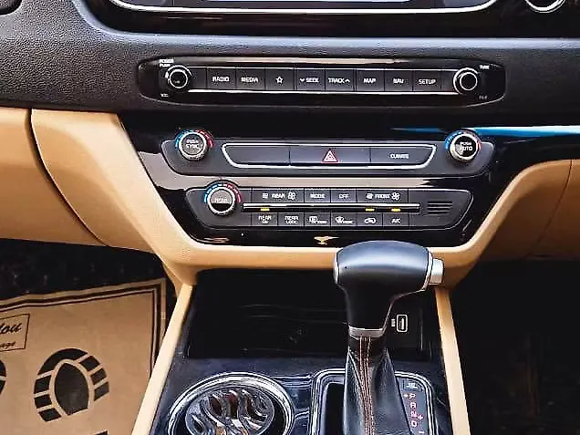 Used Kia Carnival [2020-2023] Limousine 7 STR in Delhi