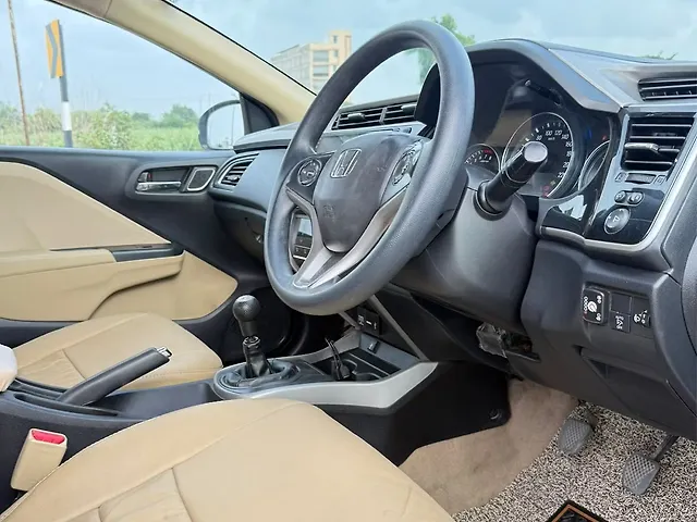 Used Honda City 4th Generation V Petrol [2017-2019] in Surat