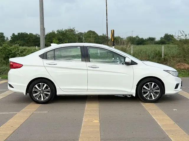 Used Honda City 4th Generation V Petrol [2017-2019] in Surat
