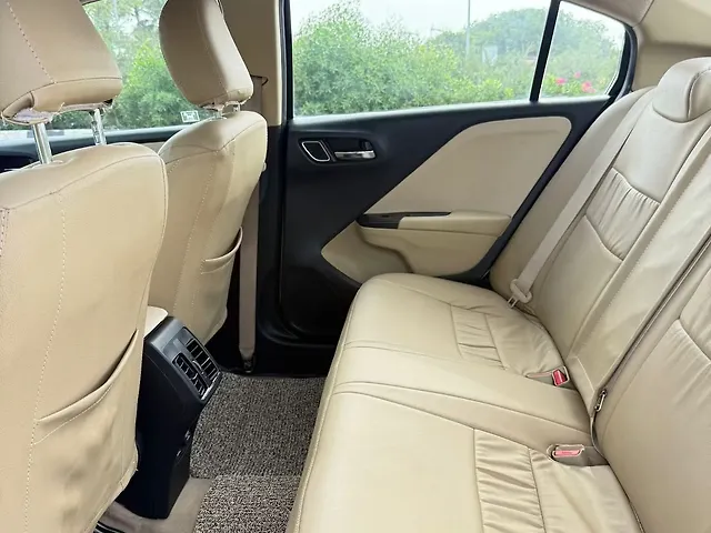 Used Honda City 4th Generation V Petrol [2017-2019] in Surat