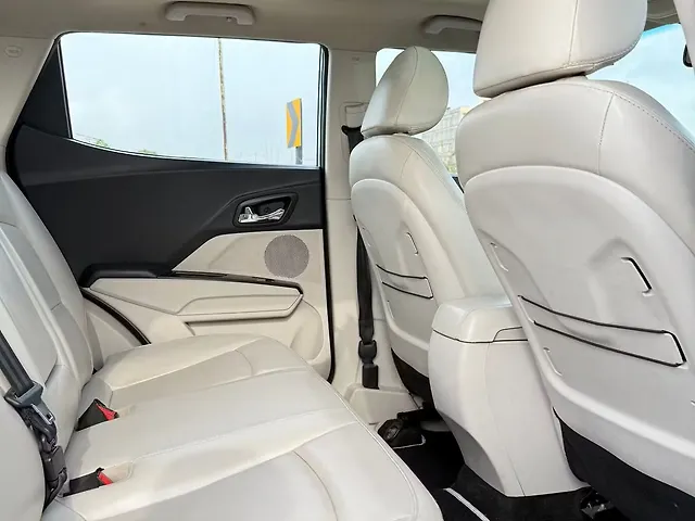 Used Mahindra XUV300 [2019-2024] 1.5 W8 (O) [2019-2020] in Surat